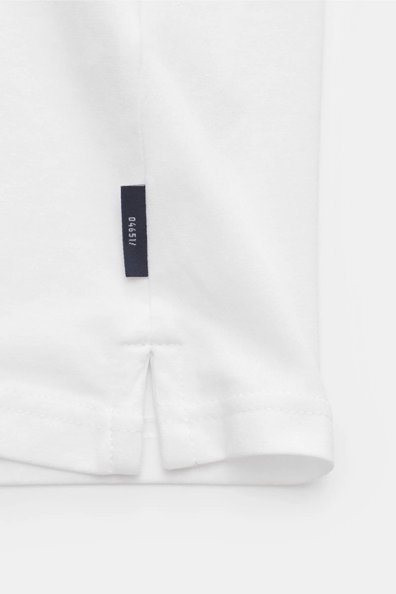 04651/ A TRIP IN A BAG polo shirt 'Crepe Polo' white