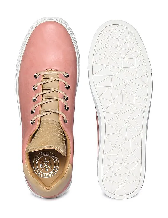 Aeropostale Round Toe Contrast Sole Sneakers