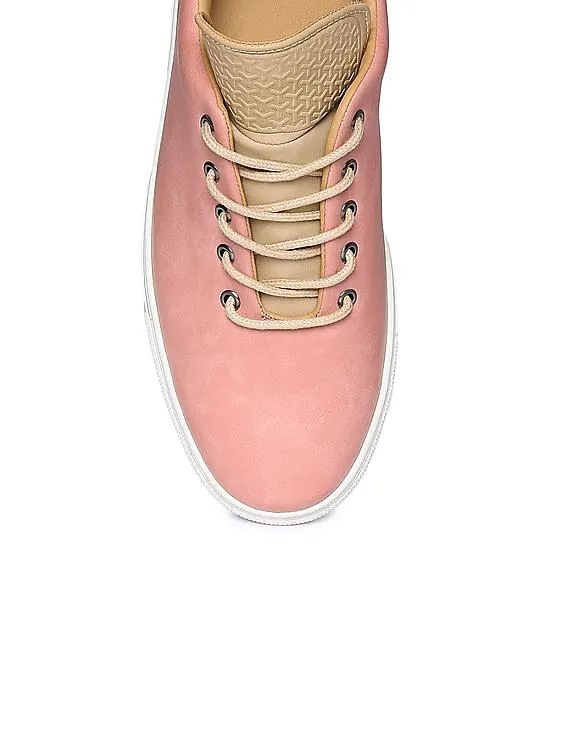 Aeropostale Round Toe Contrast Sole Sneakers