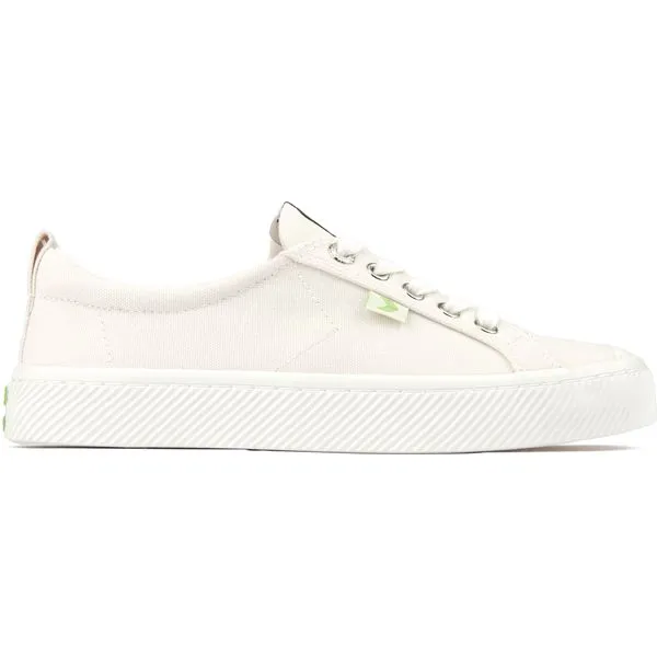 Cariuma Oca Low Trainers