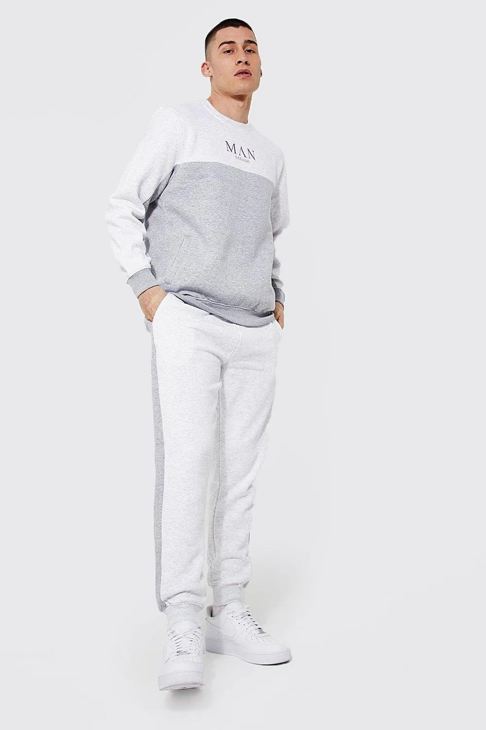 Colour Block Man Embroidered Tracksuit