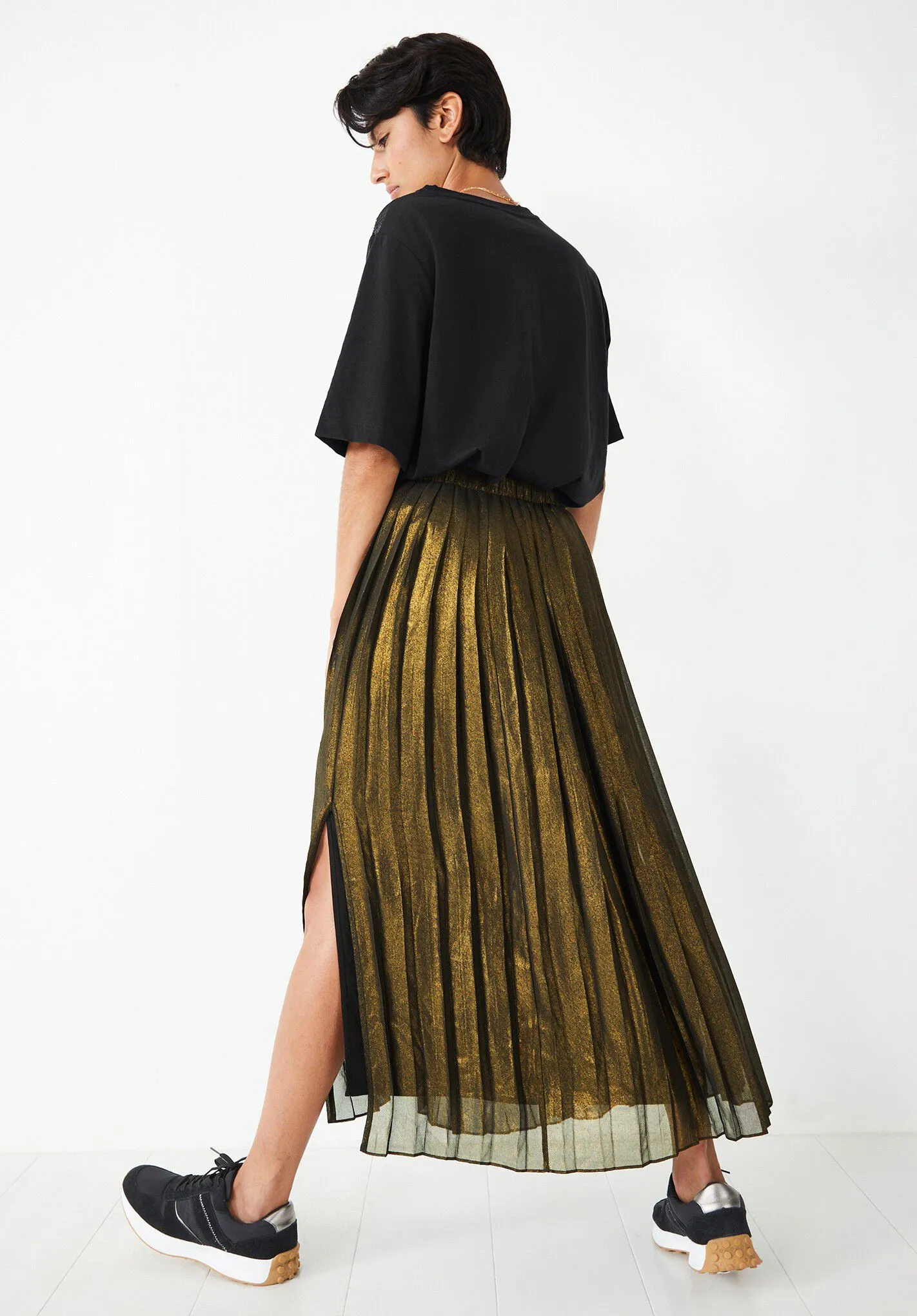 Finnie Pleat Skirt