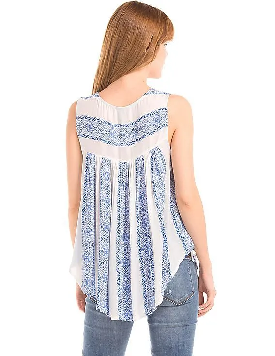 GAP Women White Jacquard Tank