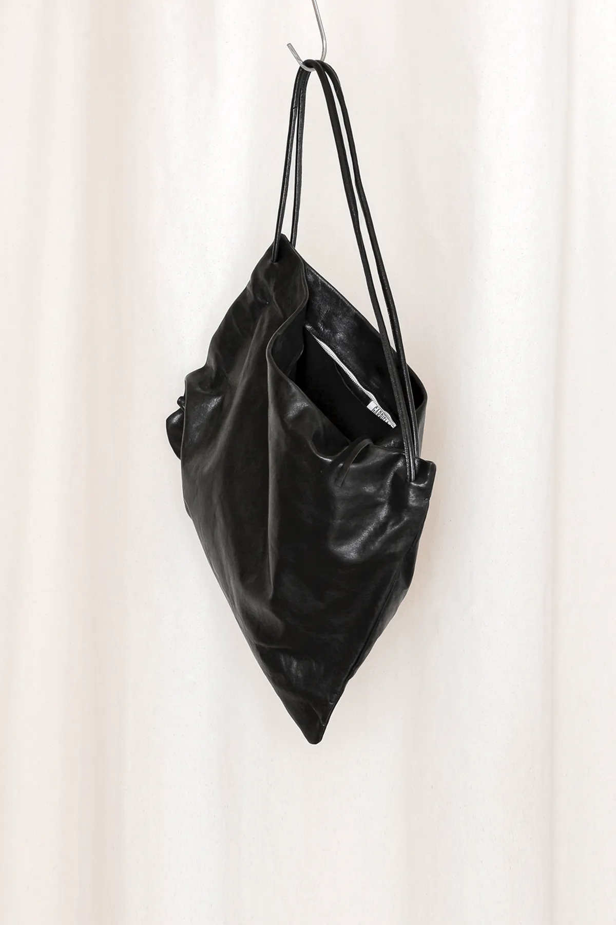 Leather Gathered Crossed Bag - Black