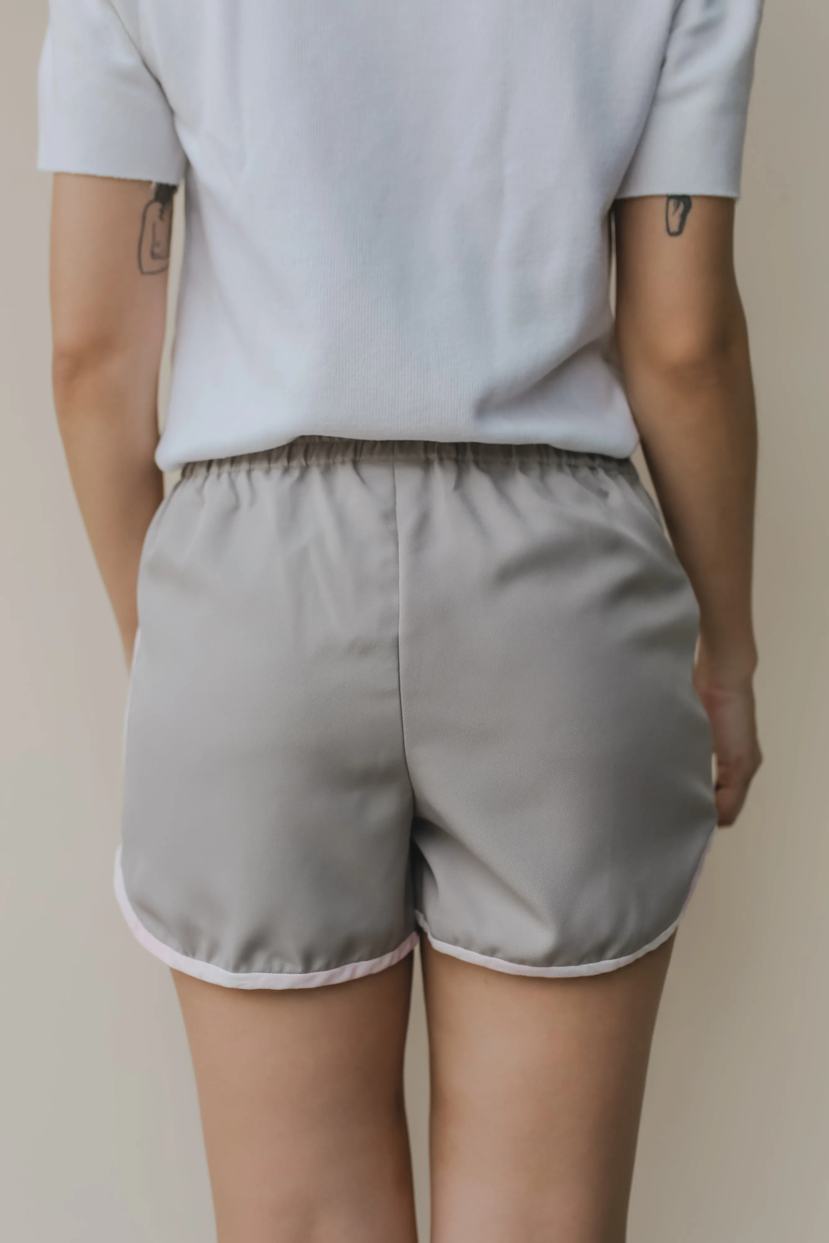 Mailap Garterized Short