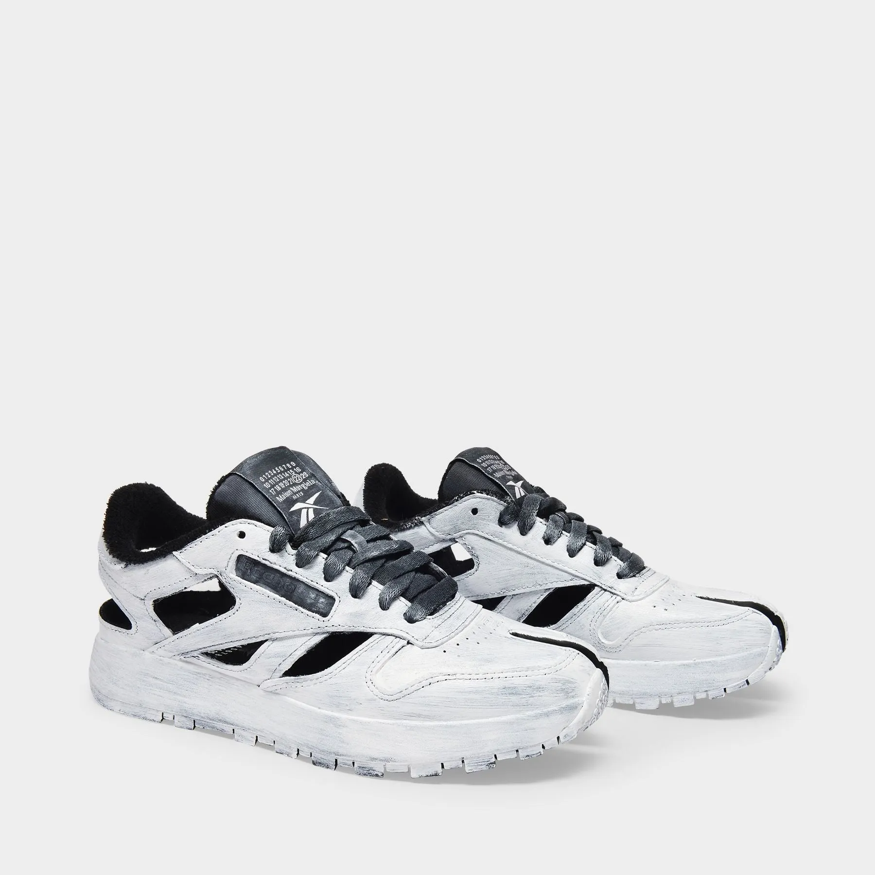 Maison Margiela  Maison Margiela X Reebok Sneakers in White Leather