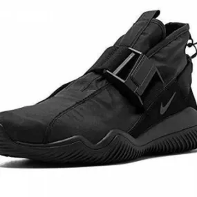 Nike komyuter triple black